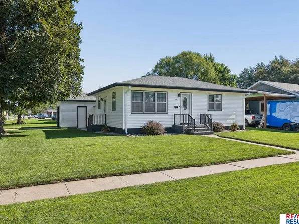 848 W 21st St, Fremont, NE 68025