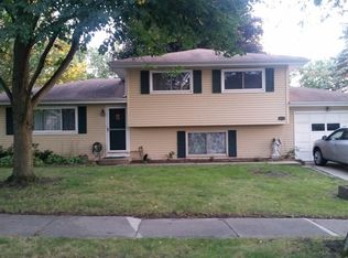1403 Rita Ave, St Charles, IL 60174