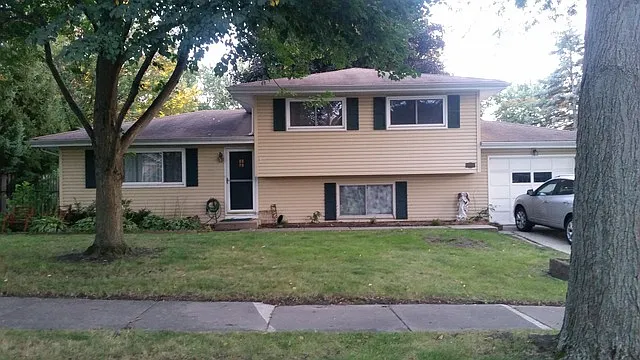 1403 Rita Ave photo 1