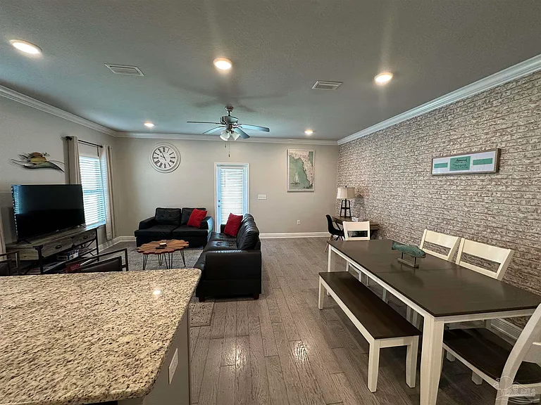 1210 W Government St — Photo 12