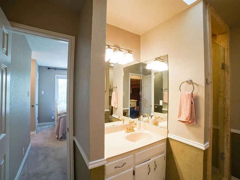 3069 Summit Dr — Photo 28