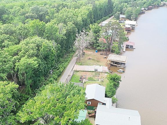 2nd image of 1993 Pine Island Rd