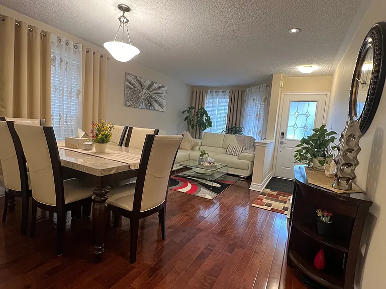 860 Luxton Dr — Photo 3