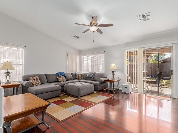 2nd image of 409 E CLAIRIDGE Drive