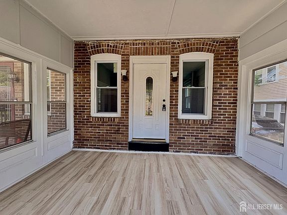2nd image of 868 Parkside Ave