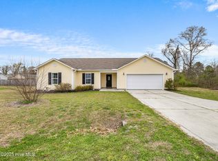 419 Midnight Dr, Richlands, NC 28574