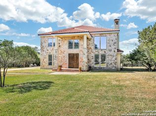 18537 Shadow Canyon Dr, Helotes, TX 78023