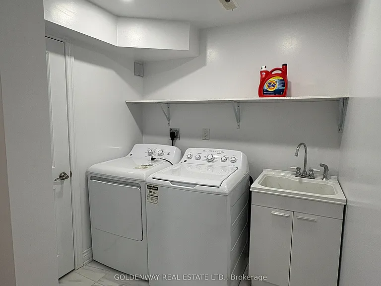 34 Whitford Rd — Photo 17