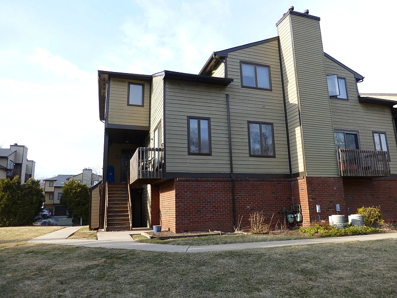 1st image of 516 VILLAGE COMMONS