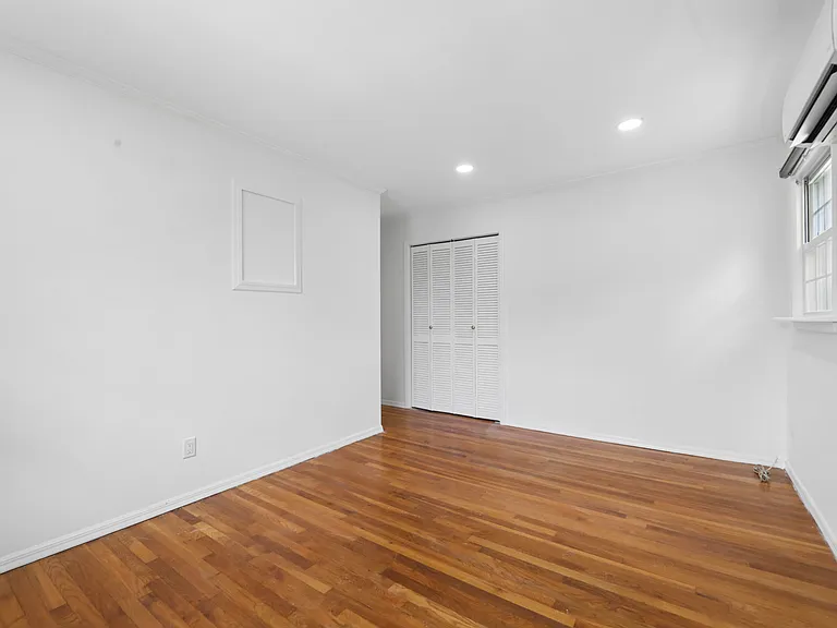 81 Cortlandt Pl — Photo 19