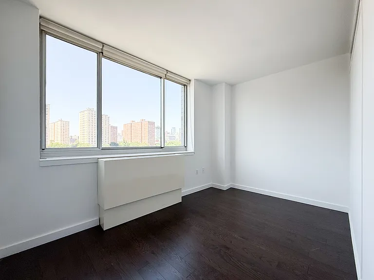 310 E 2nd St #7L — Photo 5