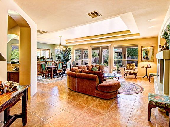 3rd image of 2456 E Mayview Dr