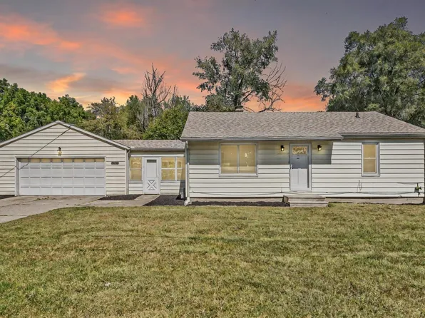 25183 Glenmore St, Elkhart, IN 46514