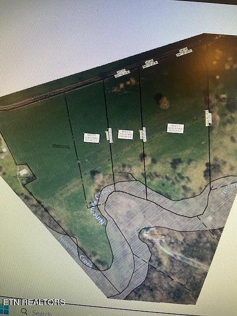 2nd image of 7 Trigonia Rd