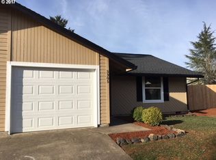 3305 SE Stott Cir, Troutdale, OR 97060