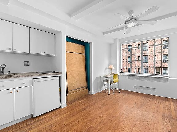 2nd image of 304 E 41st St APT 903A