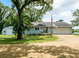 8213 N Mill Rd, Leaf River, IL 61047