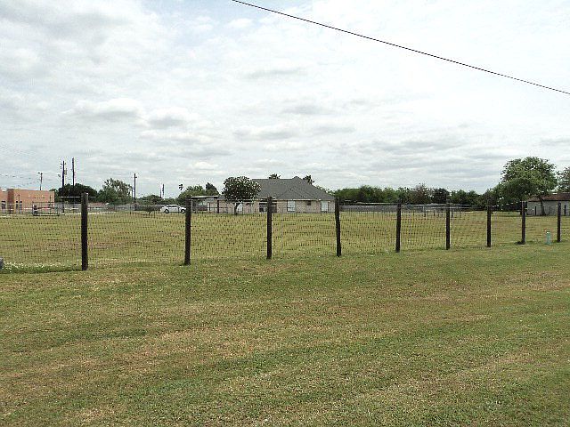 1st image of 7150 Us Highway 281