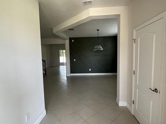 3rd image of 11306 Leland Groves Dr