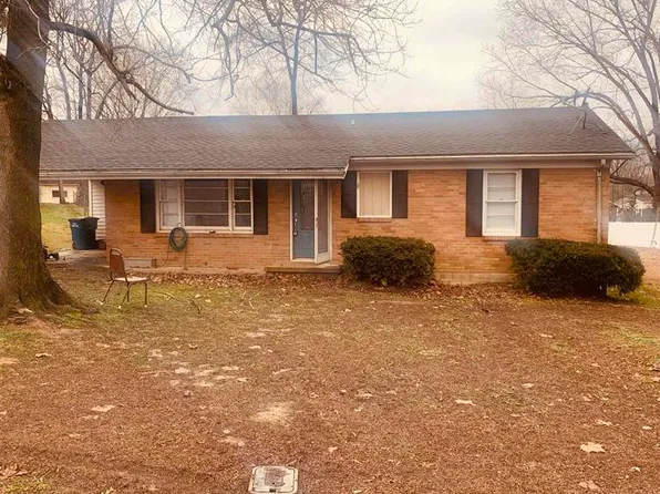 1106 Perkins St, Central City, KY 42330