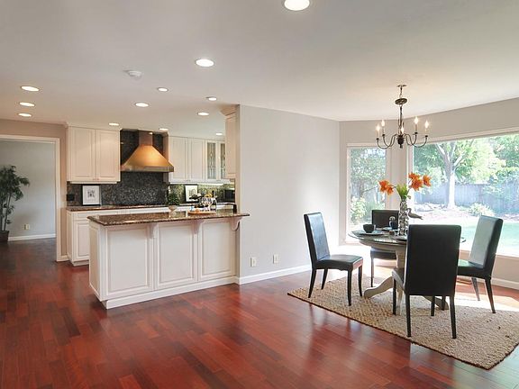 5th image of 1026 Mount Carmel Dr