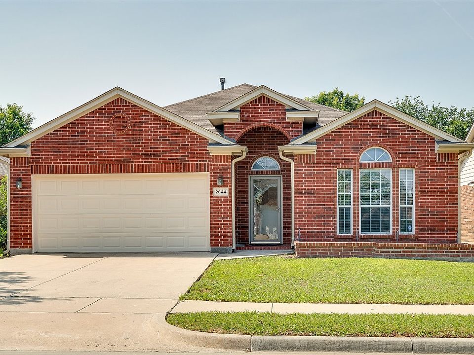 1st image of 2644 Chadwick Dr