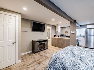 704 Pacific Ave SW #D, Albuquerque, NM 87102