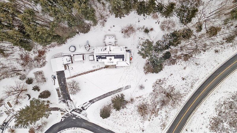 5th image of 14 Silver Lake Road