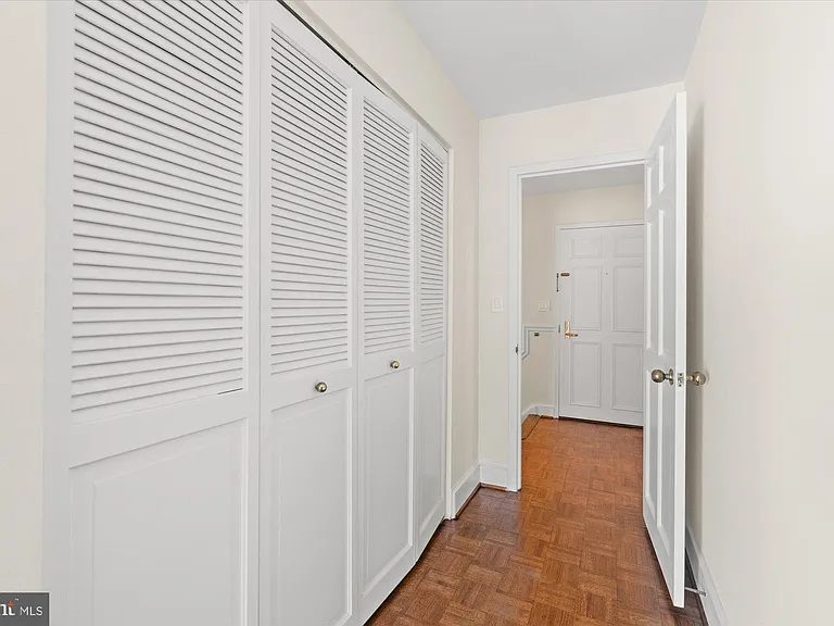 8101 Connecticut Ave #S410 — Photo 26