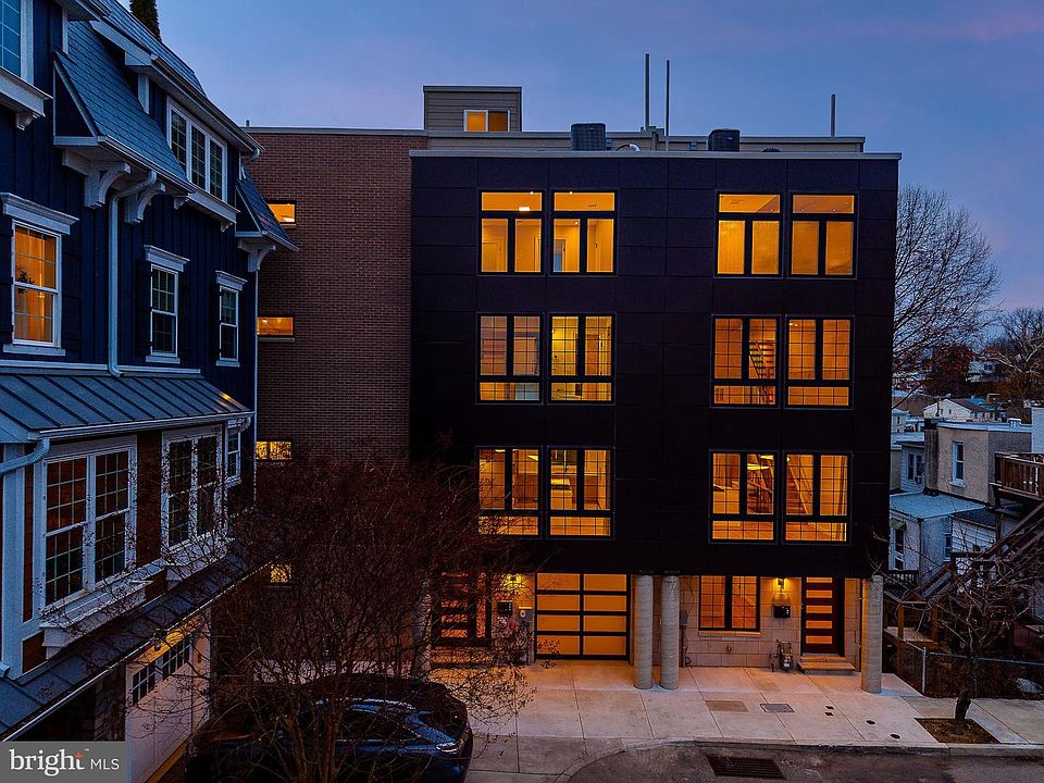 1st image of 252 Gates St