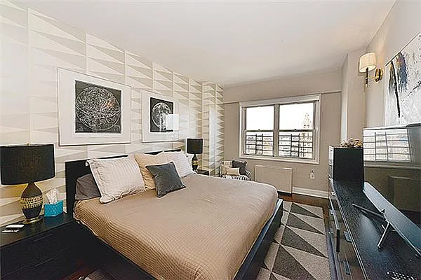 Sold by Sherwood Residential | media 15