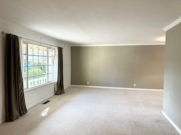3rd image of 435 Thames Park Ct