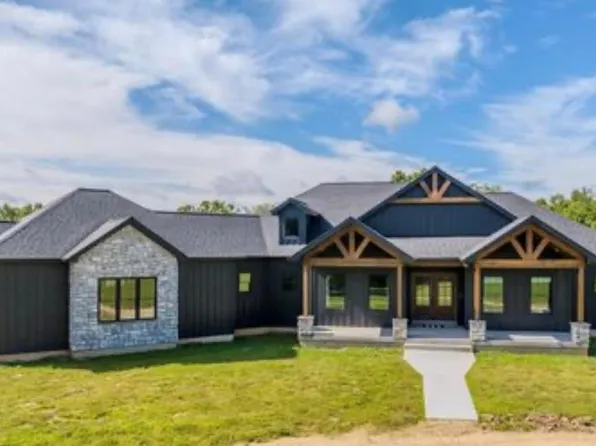 3010 Rock Rd, Bourbon, MO 65441