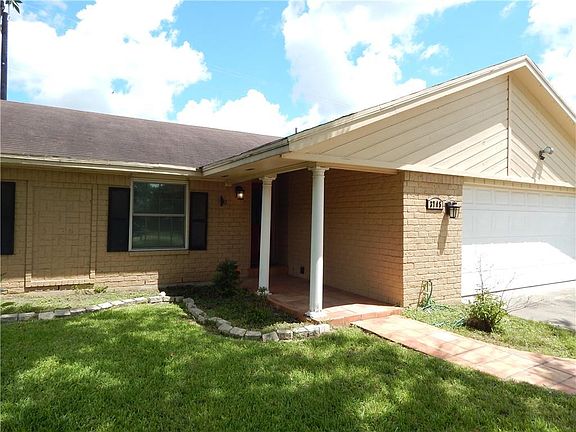 3rd image of 3745 Piedra Creek Dr