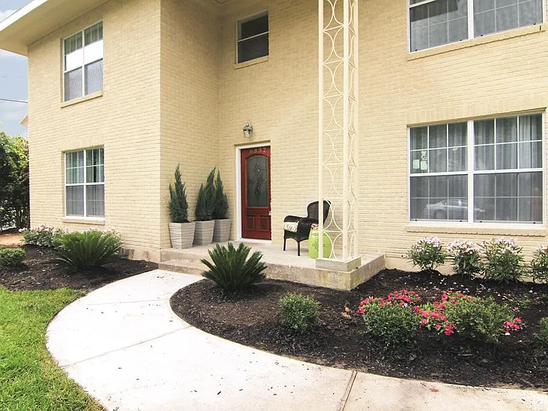 6832 Bellgreen Dr #C — Photo 3
