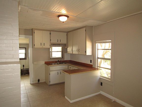 5th image of 1106 S Scenic Hwy APT 6