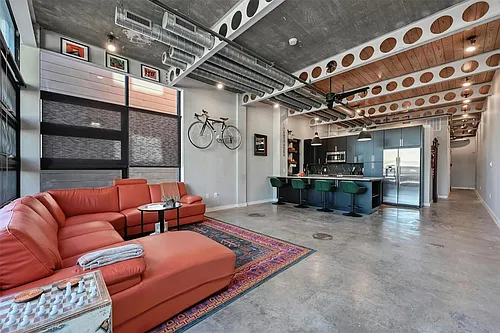 1401 Eva St #107 Photo 1