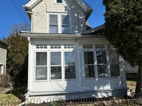 337 Howertown Rd, Catasauqua, PA 18032
