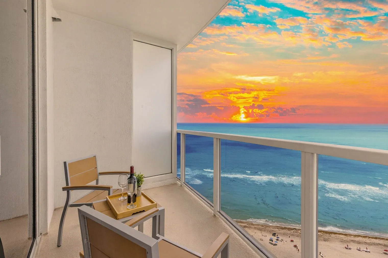 Studio, 1.0 bath, 699 sqft, $2,415 — Photo 3