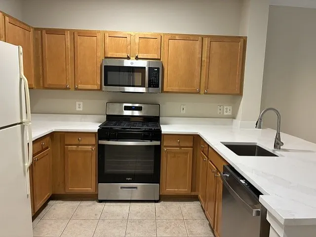 12000 Market St. — Photo 2