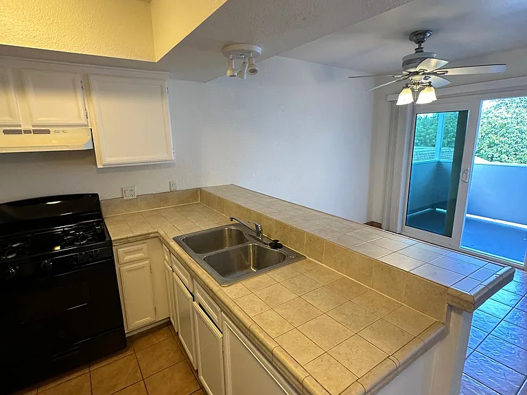 4451 Quince St #D — Photo 4