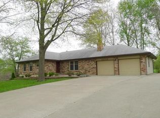 16309 Rae Lee Dr, Kearney, MO 64060