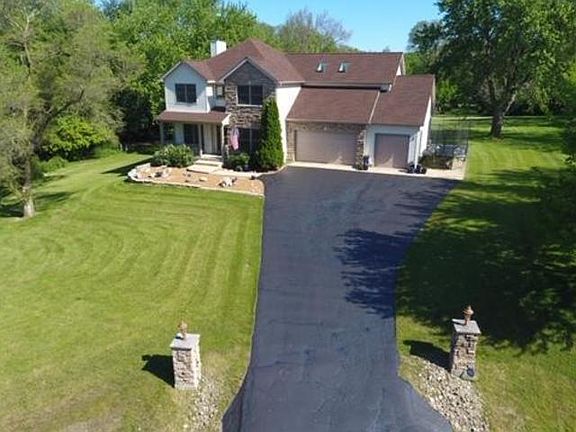 3rd image of 40334 N Sunset Ct