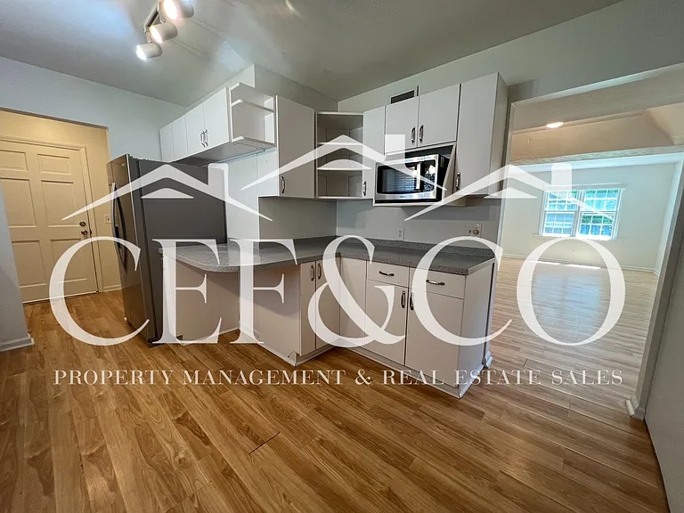 7 Summercreek Dr — Photo 8