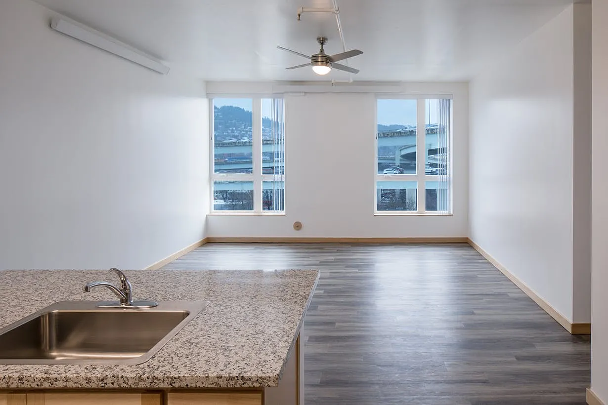 Vibrant Apartments — Photo 2