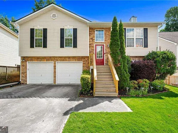 5822 Bridgeport Ct, Flowery Branch, GA 30542