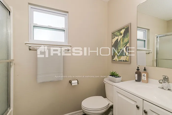 14145 Spring Hill Dr — Photo 13