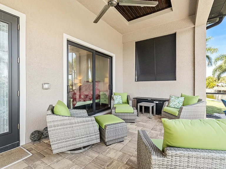 4311 SW 22nd Ct — Photo 58