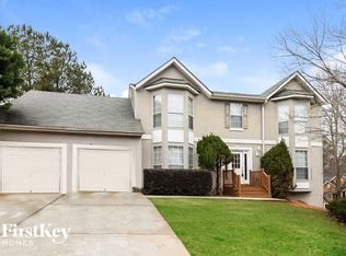 983 Carriage Trace Cir, Stone Mountain, GA 30087