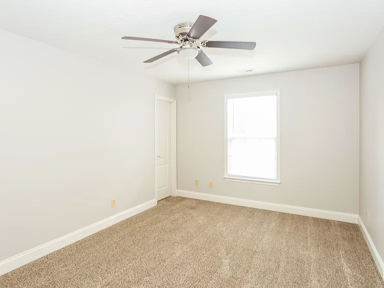 5525 Hammermill Dr — Photo 10